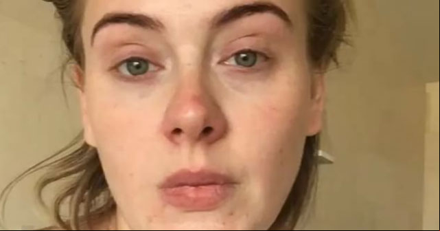 Adele sin una gota de maquillaje