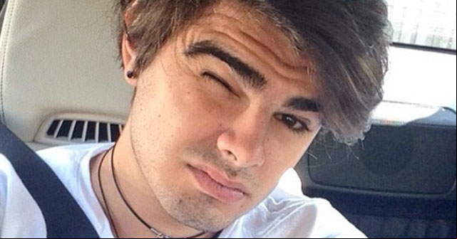 Jonathan Moly versionará “El Chisme” junto a Reykon