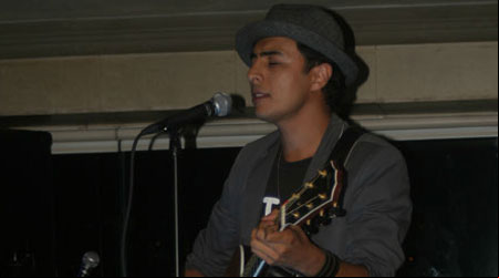 Alex Borja en Tijuana Unplugged Alex Borja en Tijuana Unplugged